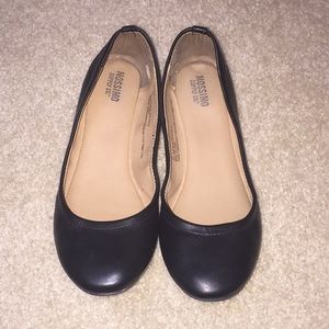 Black flats
